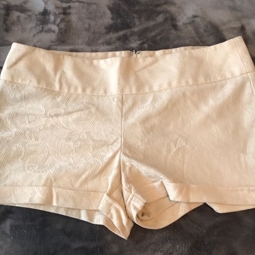 Lace print shorts